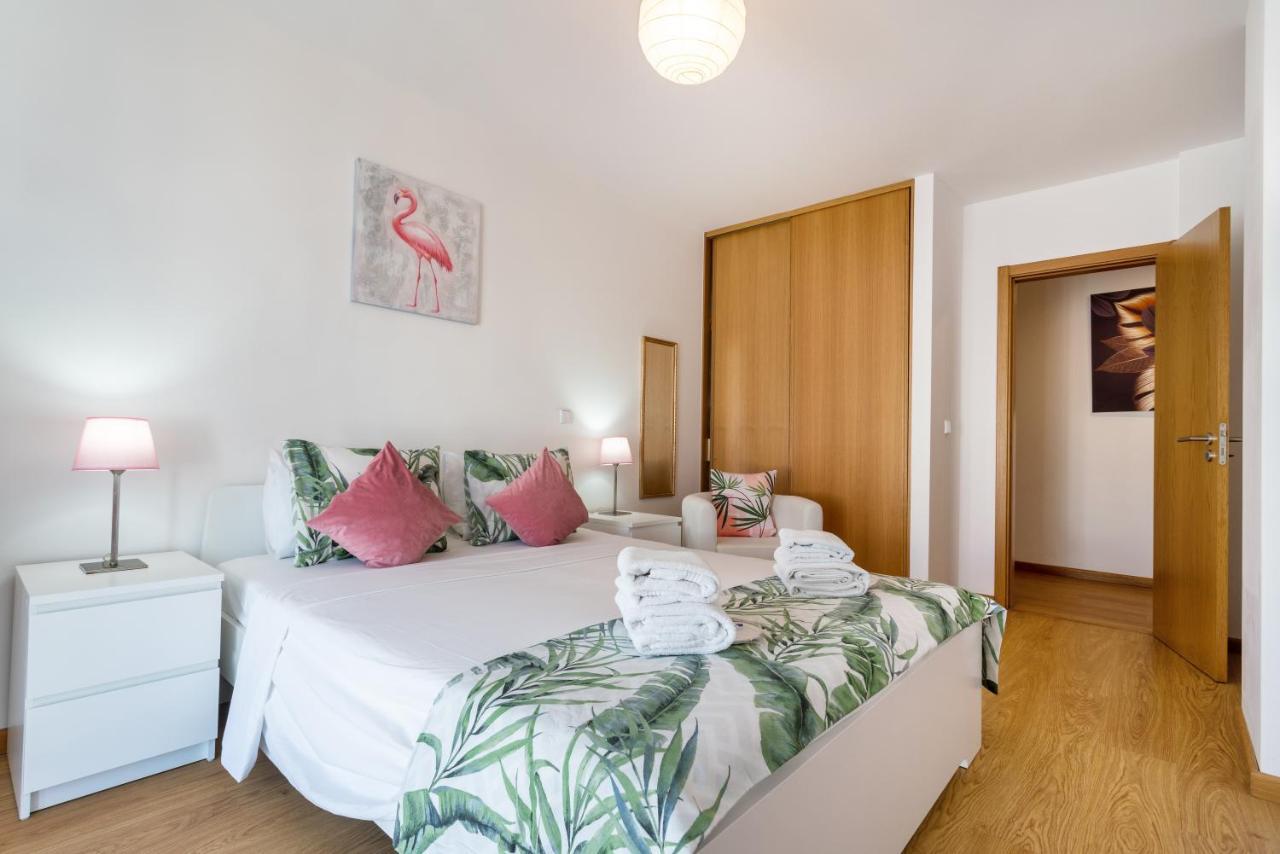 Sunshine Apartment By Ammonite&Cо โอลเญา ภายนอก รูปภาพ