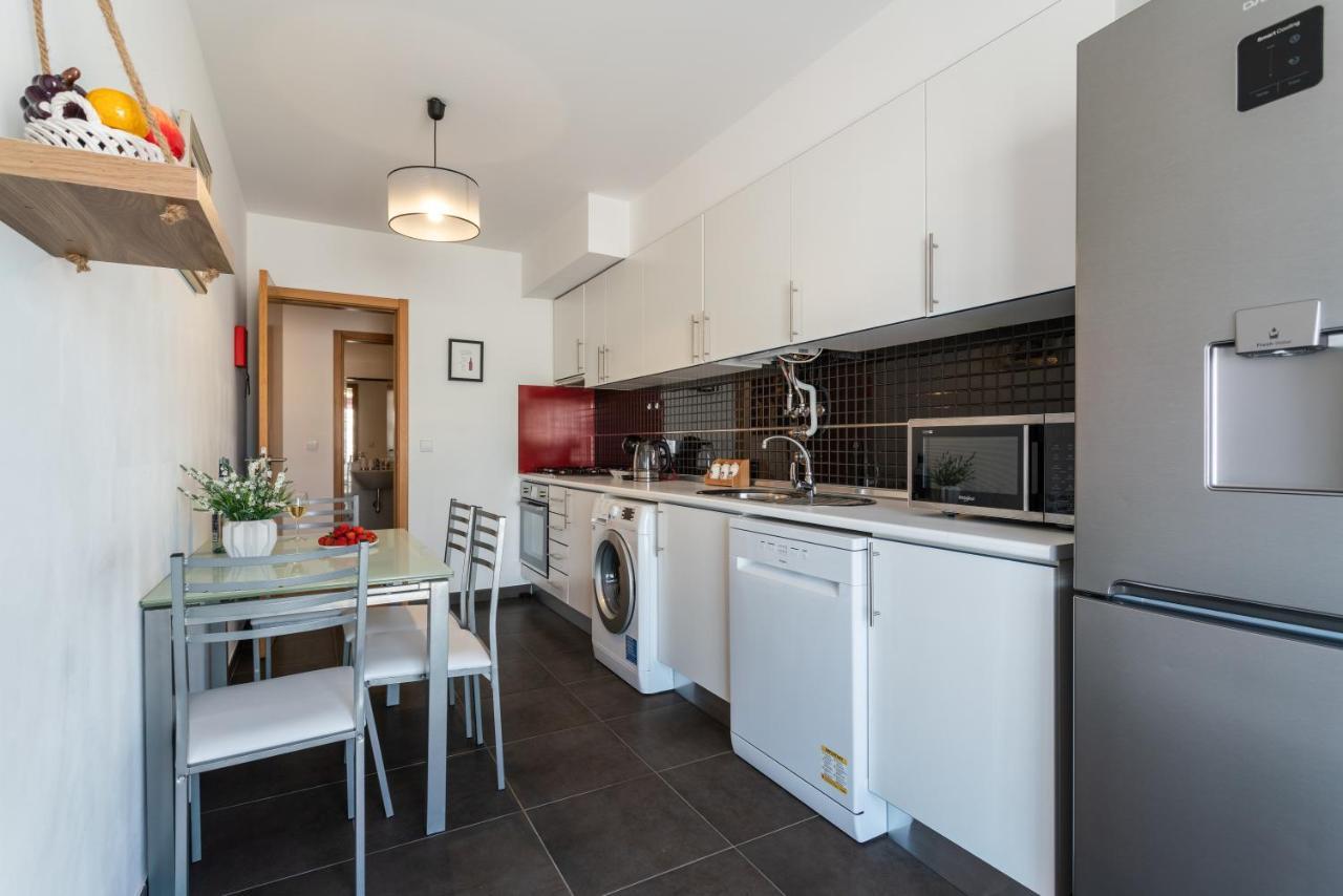 Sunshine Apartment By Ammonite&Cо โอลเญา ภายนอก รูปภาพ
