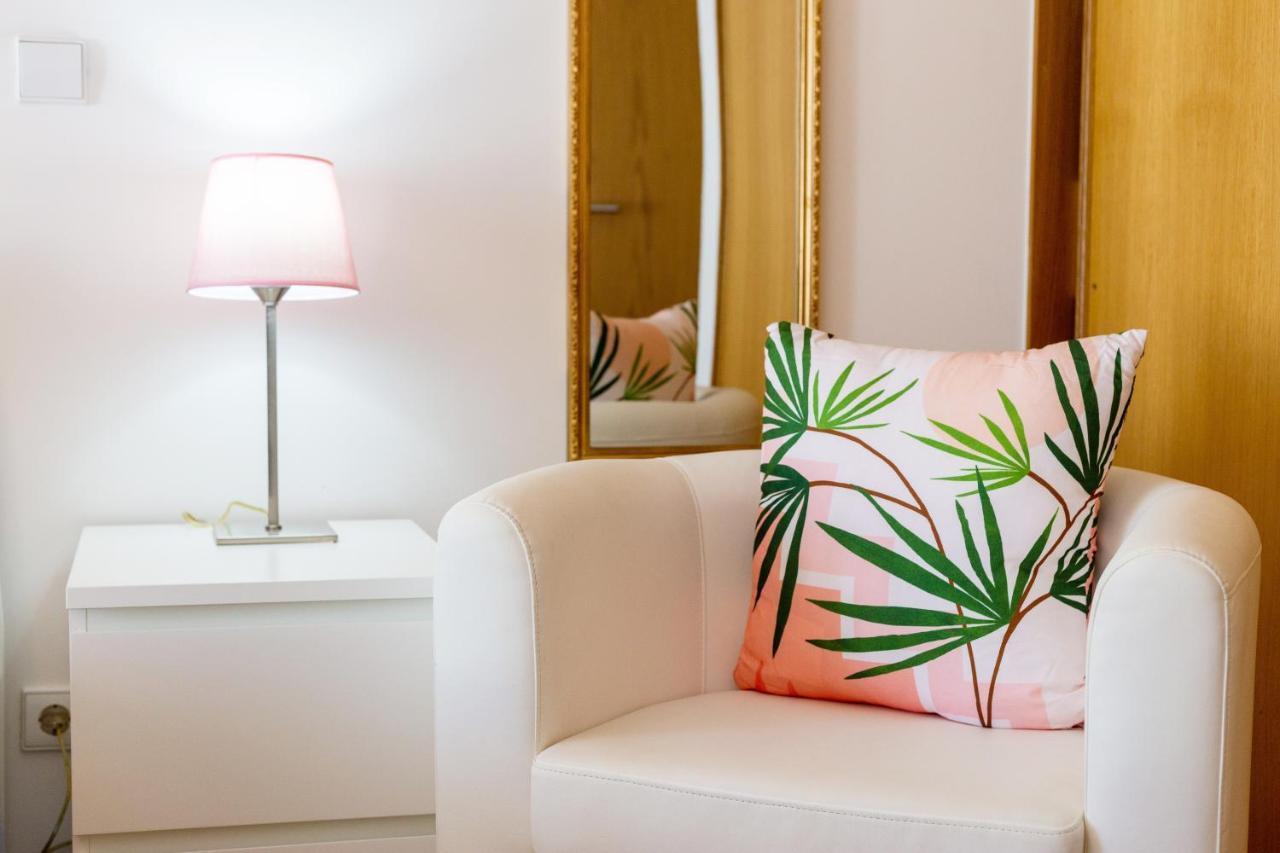 Sunshine Apartment By Ammonite&Cо โอลเญา ภายนอก รูปภาพ