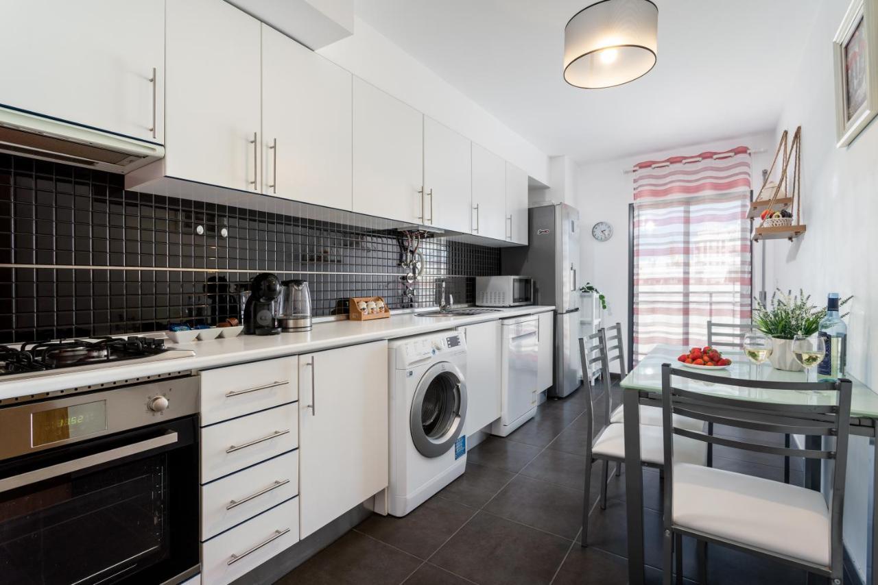Sunshine Apartment By Ammonite&Cо โอลเญา ภายนอก รูปภาพ
